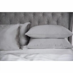 Xample Cocoonzzz Mulberry Silk Pillowcase & Eyemask Set 16 Momme, Anti-Frizz, Skin-Friendly, Gift Boxed, Platinum - thumbnail 3