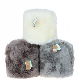 Fenland Sheepskin Fenland Real Sheepskin Pouffe Stool, Cozy, Plush And Handmade - Ivory (H) 35Cm (Diameter) 35Cm - thumbnail 4