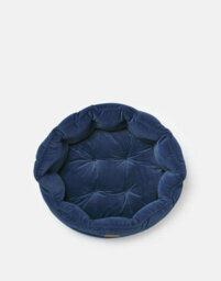 Joules Chesterfield Dog Bed, Navy, Soft Velvet Fabric, Thickly Padded, Machine Washable, 70Cm Diameter, Large - thumbnail 5