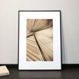 Nielsen C2 Brushed Black Aluminium Picture Frame 60X80Cm - With Float Glass And Push/turn Clips - thumbnail 3