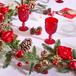 Dibor Brockham Rose Xmas Table Decoration Christmas Garland 1.8M - thumbnail 3