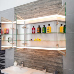 Plum&clay Carter Led Illuminated Mirrored Wall Cabinet With Shaver Socket (H)700mm (W)1200mm - thumbnail 6