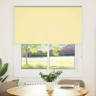 Berkfield Durable Roller Blind Blackout Yellow 135X175 Cm Fabric Width 131.6 Cm Polyester - image 1