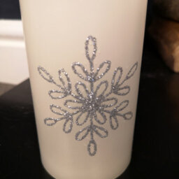 Samuel Alexander 15Cm Battery Operated Glitter Snowflake Dancing Led Candle Christmas Decoration With Round Lines - thumbnail 5