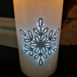 Samuel Alexander 15Cm Battery Operated Glitter Snowflake Dancing Led Candle Christmas Decoration With Round Lines - thumbnail 3
