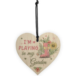 Red Ocean Novelty Playing In My Garden Wooden Hanging Heart Gardening Love Art Shed Sign Home Gift - thumbnail 5