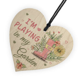 Red Ocean Novelty Playing In My Garden Wooden Hanging Heart Gardening Love Art Shed Sign Home Gift - thumbnail 6