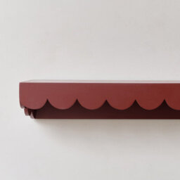 Melody Maison Large Oxblood Dark Red Scalloped Wall Storage Shelf - 61Cm - thumbnail 8