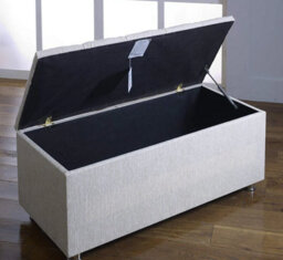 Comfy Deluxe Chesterfield Maroon Plush Velvet Ottoman Box - thumbnail 2