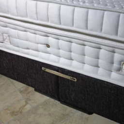Stratus Interiors Dream Vendor Heritage 3000 Pocket Sprung Pillow Top Latex Mattress - Small Double