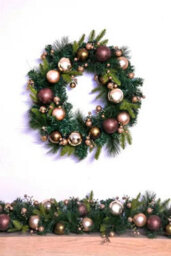 Christmas Tree World 50Cm Decorated Mixed Pine Wreath With Bronze & Copper Baubles