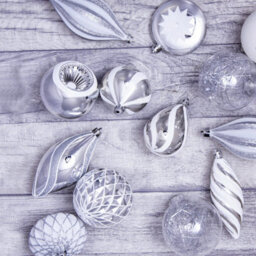 Christmas Tree World The White & Silver Bauble 16Pc Feature Set - thumbnail 6