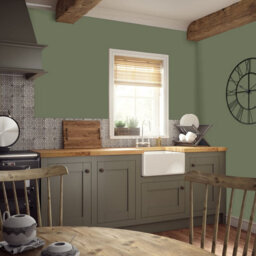 Johnstone's Trade Vinyl Silk Walls & Ceilings Emulsion Paint Pine Garland (Ppg1126-6) 5L - thumbnail 9
