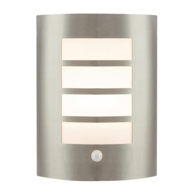 Happy Homewares Modern Outdoor Ip44 Stainless Steel Flush Wall Lamp Fitting With Pir Sensor - image 1