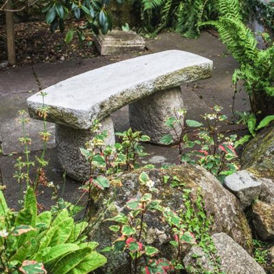 Oakleystone Northern Curved Stone Garden Bench Seat  Fine Detailed 45 Cm Tall 130 Kg - image 1