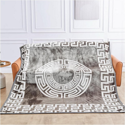 Gc Gaveno Cavailia Premium Fleece Weighted Blanket 6Kg - 2 Ply Fluffy Fleece Polyester Heavy Weight Bed Blanket (200 X 240 Cm) - image 1