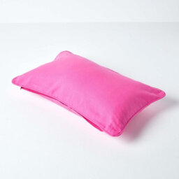 Homescapes Cotton Plain Cerise Rectangular Cushion Cover, 30 X 50 Cm - thumbnail 3