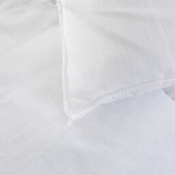 Winter Duvet 13.5 Tog + 2 Pillow Bundle Polycotton And Hollowfibre Filling - thumbnail 6