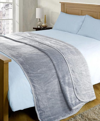 Casabella Deluxe Soft Faux Fur Mink Fleece Throw Blanket - image 1