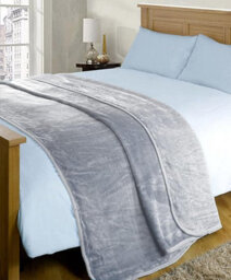 Casabella Deluxe Soft Faux Fur Mink Fleece Throw Blanket