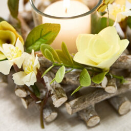Dibor Set Of 2 Floral Yellow Table Decoration Christmas Candle Holders - thumbnail 4