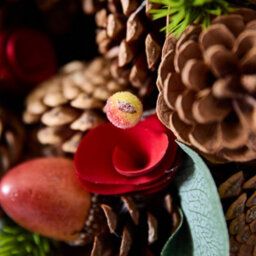 Dibor Traditional Woodland Treasures Front Door Autumn Wreath Winter Spring Wreath 26Cm - thumbnail 4