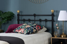 Save On Goods UK 3Ft Single Traditional,victorian Style Metal Tubular Steel Bed Frame Bedstead. Black Gloss Finish - thumbnail 2