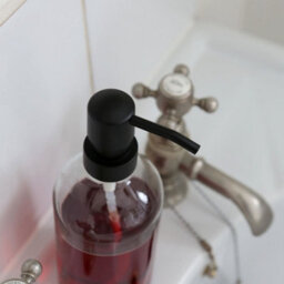 Harbour Housewares 500Ml Glass Soap Dispenser - Clear Bathroom Kitchen Spa Refillable Hand Wash Or Lotion Bottle With Pump - thumbnail 6