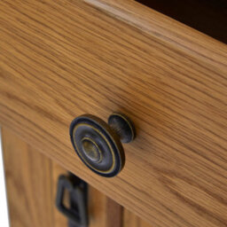 Roseland Furniture Broadway Oak Telephone Table With Cupboard - Fully Assembled By Roseland Furniutre - thumbnail 9
