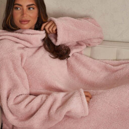 OHS Teddy Fleece Blanket With Sleeves Wearable Throw - thumbnail 2
