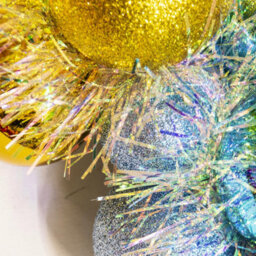Christmas Tree World 56Cm Multicolour Shatterproof Bauble Wreath - thumbnail 8