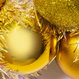 Christmas Tree World 56Cm Multicolour Shatterproof Bauble Wreath - thumbnail 4