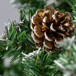 The Christmas Workshop 6Ft Traditional Artificial Christmas Tree With Snow & Pine Cones 76820 - thumbnail 7
