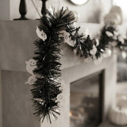 Garden Greatness 1.8M Spooky Ghost Black Tinsel Garland - thumbnail 1