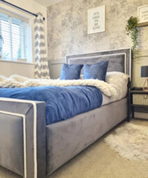 Stratus Interiors Henley Contrast Piping Velvet Upholstered Bed - Green Plush - Single - Slatted Base