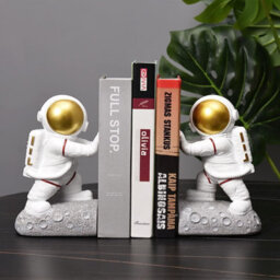 Maison Des Cadeaux Facing Astronaut Bookends Shelf Decor - thumbnail 2