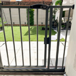 Bettacare Auto Close Pet Gate, 147Cm - 154Cm, Slate Grey, Pressure Fit Stair Gate For Dog & Puppy - thumbnail 8