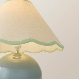 Valuelights Bosco Eucalyptus Ceramic Table Lamp With Green Trim Scallop Shade And Bulb - thumbnail 3