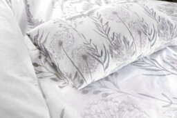 Homespace Direct Ltd Audra Reversible Duvet Cover Set Floral White Bedding Set - thumbnail 2