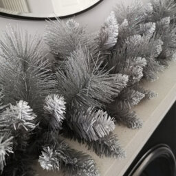 Samuel Alexander Premier 6Ft (1.8M) Christmas Silver Garland With Some Glitter Tips - thumbnail 3