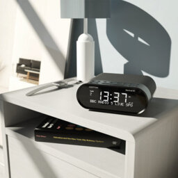 Azatom Revival R1 Dab / Dab+ Clock Radio Alarm With Bluetooth (Black) - thumbnail 5