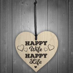 Red Ocean Happy Wife Happy Life Wooden Hanging Heart Love Plaque - thumbnail 2