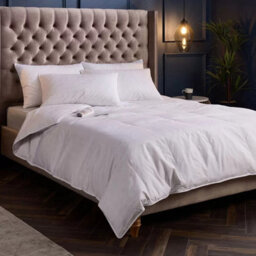 Snuggledown Hungarian Goose Down 10.5 Tog Duvet - 300 Thread Count Cotton, Breathable & Luxuriously Soft, 4 Bed Sizes