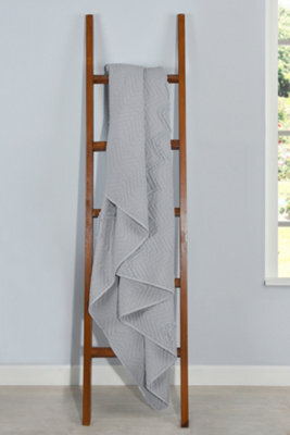 Smart Living Luxurious Zig-Zag Polyester Bedspread - Soft, Stylish, And Durable - image 1