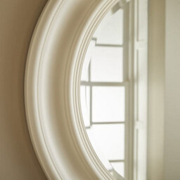 The Online Mirror Shop Round Wall Mirror Hamilton Antique Style Bevelled Handcrafted And Finished With Ivory Frame - H 66C M X W 66 Cm X D 3 Cm - thumbnail 3