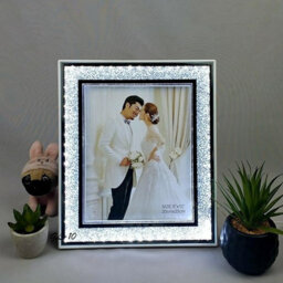 Deenz 8X10 Inch Led Light Crushed Diamond Effect Crystal Photo Frame Silver Finish Usb Rectangle Portrait Picture Display 25X20 Cm - thumbnail 3