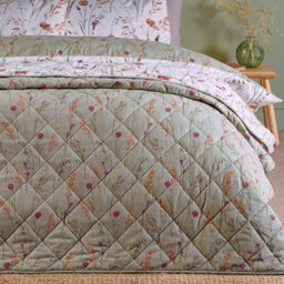 Catherine Lansfield Brushed Grasmere Floral Cotton Reversible 200X220Cm Quilted Bedspread Green - thumbnail 2