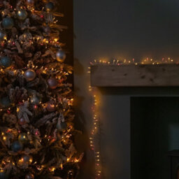 Samuel Alexander 37.5M 1500 Led Treebrights Christmas String Lights With Timer In Vintage Gold And Red On Clear Cable - thumbnail 2