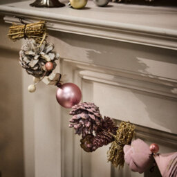 Dibor Pink Roses Xmas Table Decoration Christmas Garland 1.2M - thumbnail 2