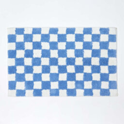 Homescapes Blue & White Check 100% Cotton Non Slip Bath Mat - thumbnail 1